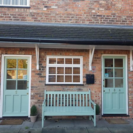 크루 Red Cow Nantwich B&B 외부 사진