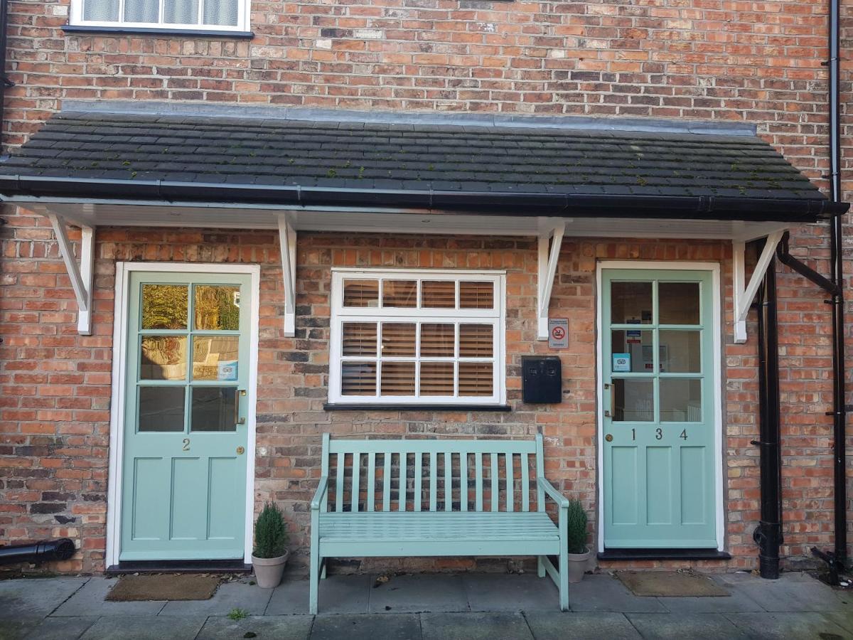 크루 Red Cow Nantwich B&B 외부 사진